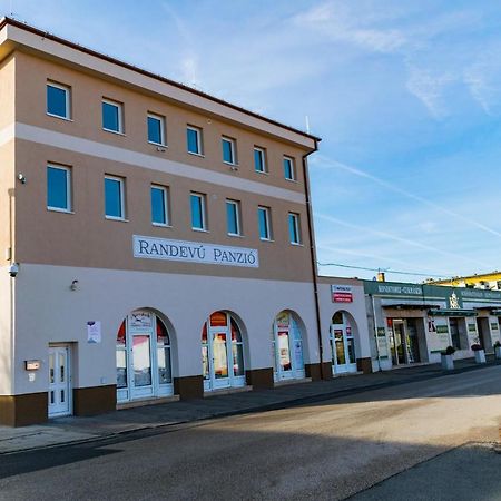 Bed and Breakfast Randevú Panzió Sopron Exterior foto
